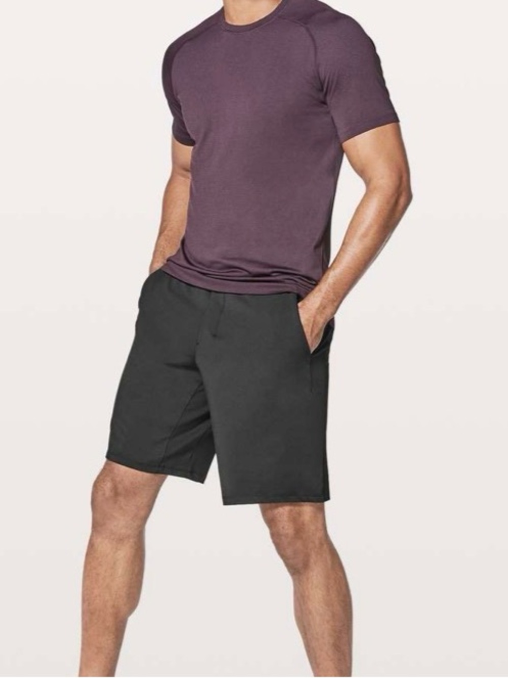 Lululemon Fundamental Short 9"
Black Men's Performance Black Large